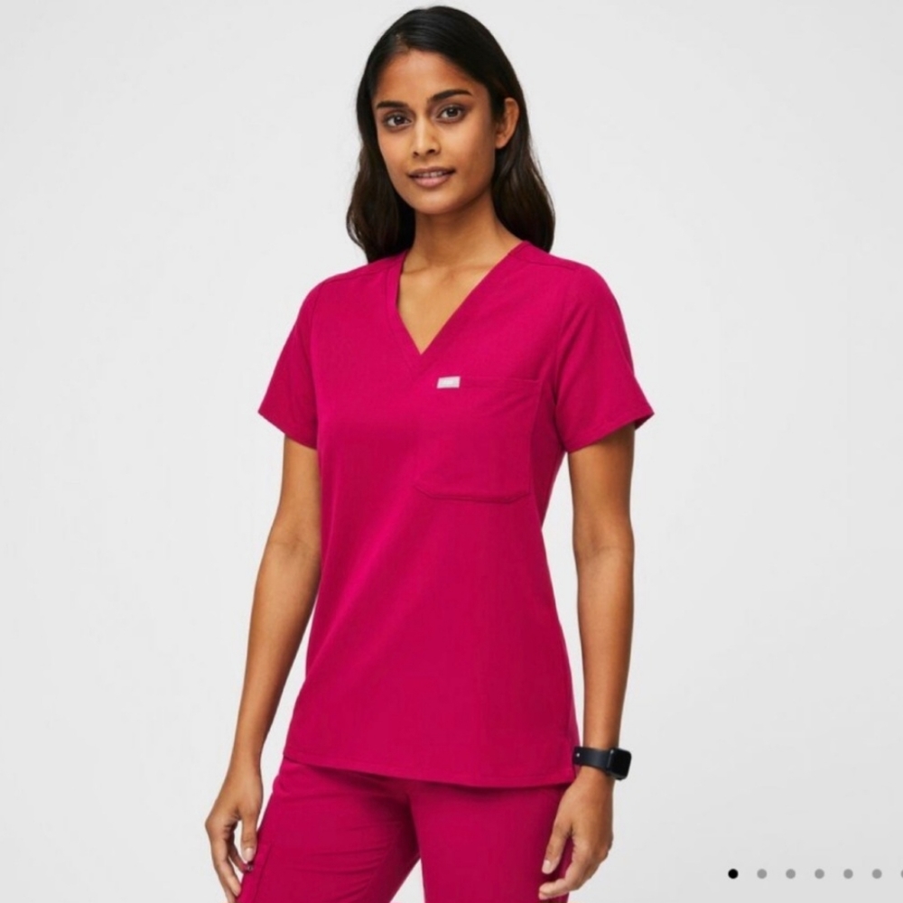 Fig scrub top